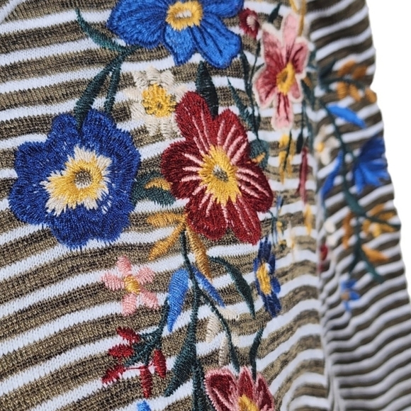 Umgee Knit Dress Medium Green White Stripes Floral Embroidery Bohemian - Picture 2 of 6